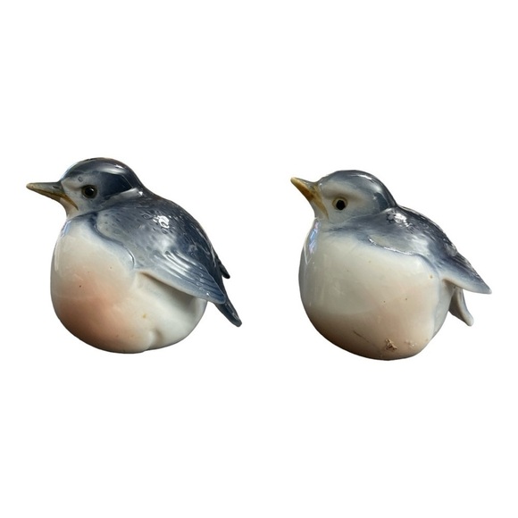 VINTAGE BLUE BIRD SALT AND PEPPER S&P SHAKERS BONE CHINA ARDALT MADE IN TAIWAN - Picture 2 of 13